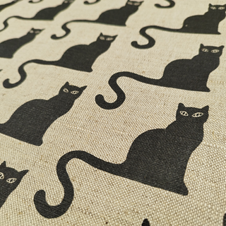 Galda paliktnis | Melnais kaķis