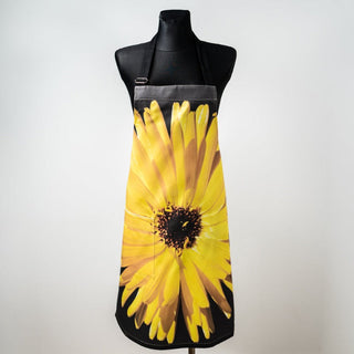 Lina Priekauts Ar Kliertes Ziedu