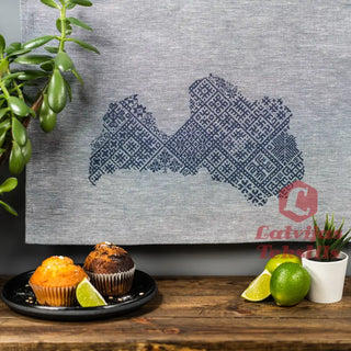 Dvielis Ar Latvijas Kontūru | Kolekcija «Tautiskā Latvija» Zils Lina Dvielis